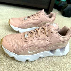 Nike RYZ 365 in Pink Oxford
